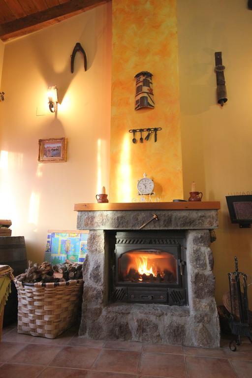 Lancharejo Casa Rural Luna Rosa מראה חיצוני תמונה