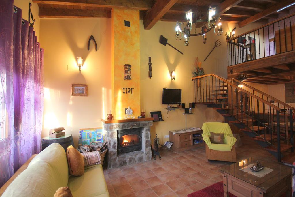 Lancharejo Casa Rural Luna Rosa מראה חיצוני תמונה